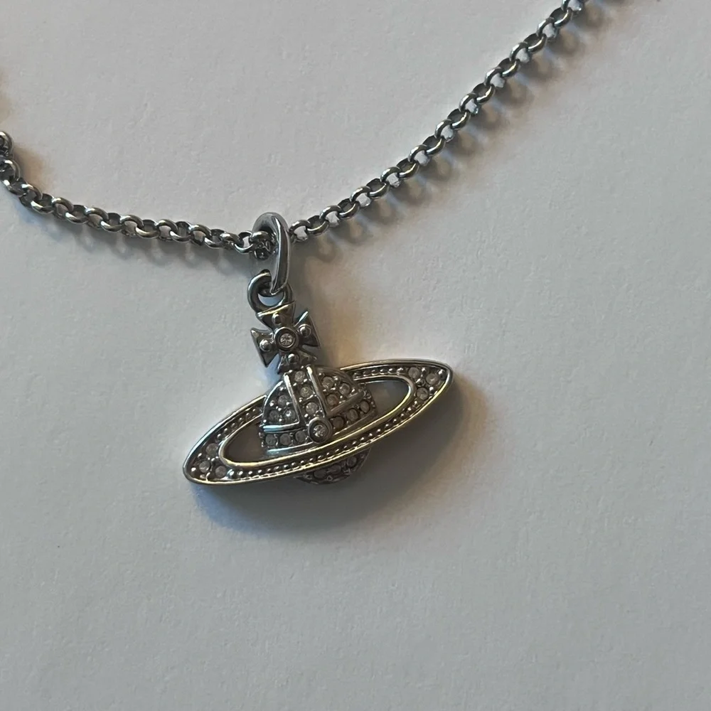 Vivienne Westwood Mini Bas Relief Necklace Choker - Picture 6 of 11